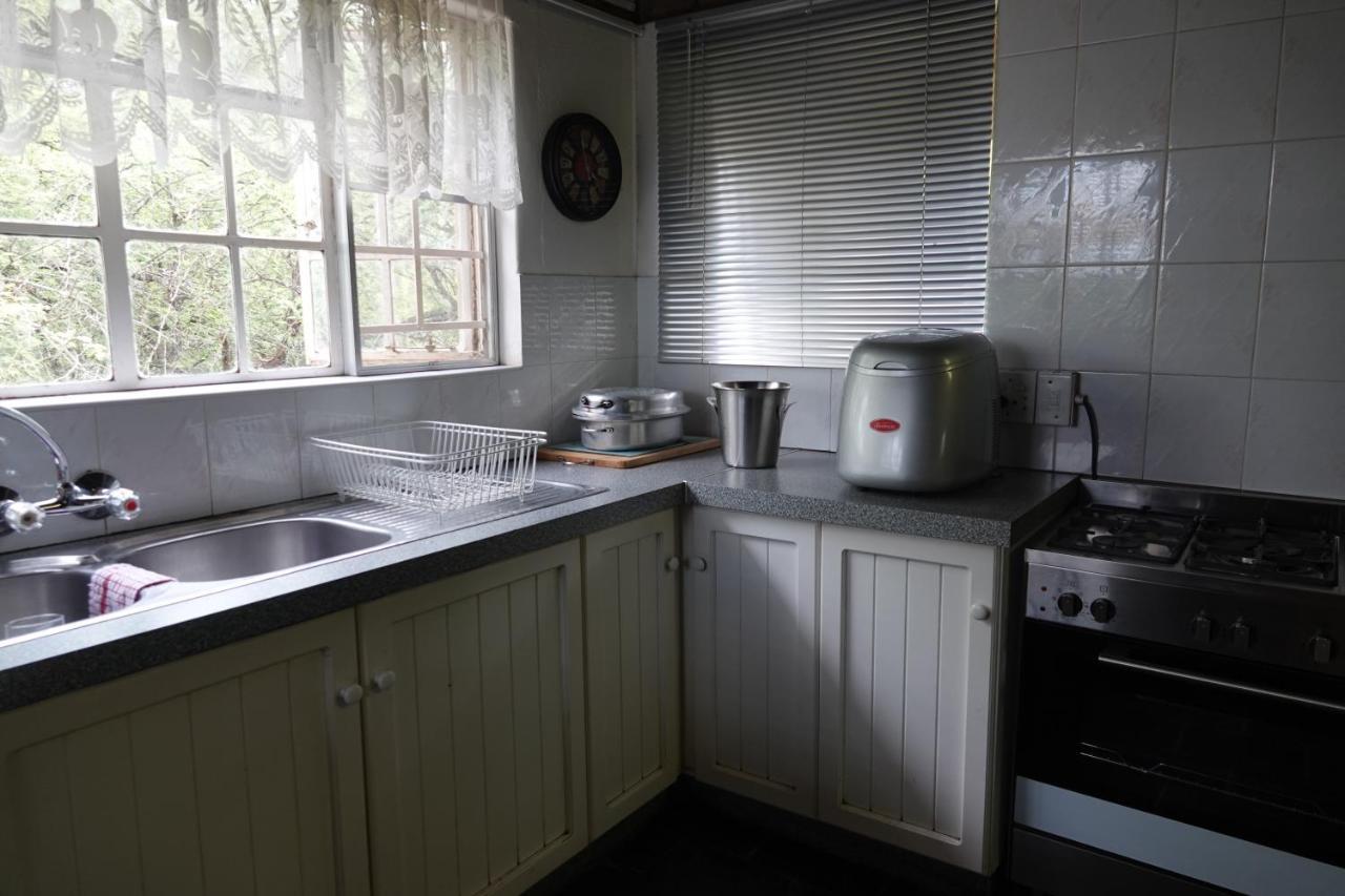 Villa Marloth Park Hippo House Extérieur photo